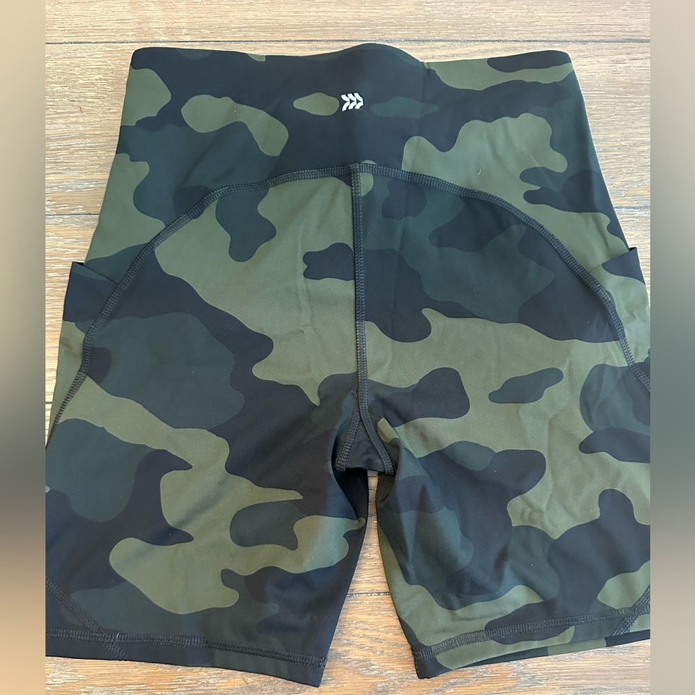 All In Motion Workout Shorts Size M 75% Polyester 25% Spandex Like New